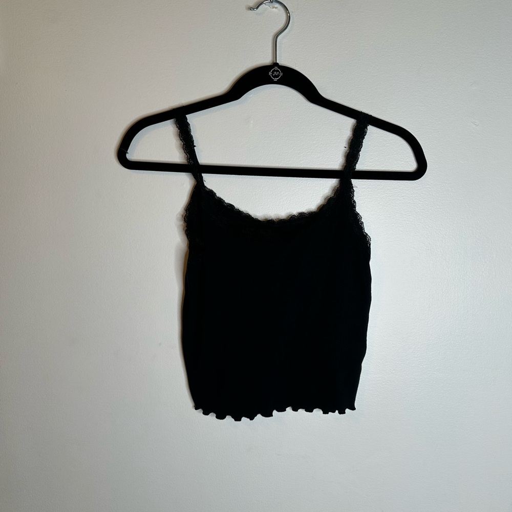 Colsie Black Lace Trim Cropped Cami Top